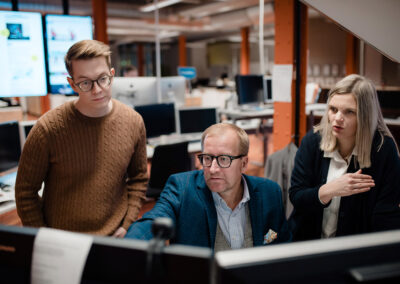 Aamulehden käyttämä botti arvioi etukäteen, paljonko tilaajia verkkojuttu tuo. Jos tekoäly ei usko artikkelin menestykseen, sille muokataan kiinnostavampi otsikko.