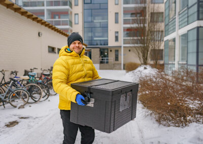 Koronavirus muutti myynnin fokuksen: ”Viestimme, ettei kannata hävitä vaan tuoda esiin brändiä”