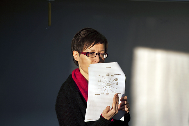 Aalto-yliopiston tutkijan Taija Townsendin mukaan media antaa naisjohtajien oman äänen kuulua entistä paremmin.