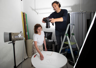 Kaupalliset sisällöt istuvat hyvin paikallislehteen ja jokaisesta kunnasta löytyy mainostajia, joilla on varaa niihin, sanoo Tanja Hovi Sanoman Satakunnan alueen luovasta tiimistä. Lue, miten natiivimainonnan tuotanto on rakennettu Satakunnassa.