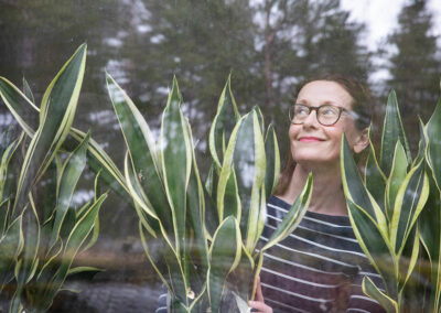 Mikä ratkaisuksi, kun mediaa syytetään liiasta keskiluokkaisuudesta? Toimittaja Asta Leppää häiritsevät journalismissa esitetyt kulutusstandardit