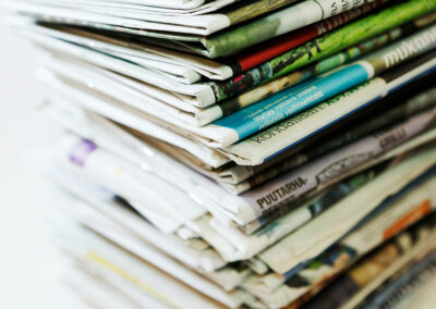 Tutkimus: Merkittävä osa myös ei-tilaajista lukee paikallislehtiä