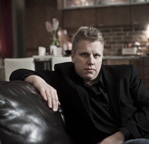 Näpit irti jutustani