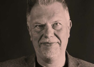 Käsi ylös – ja muuta ei tarvitsekaan tehdä?