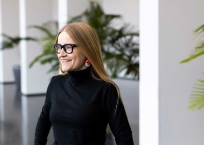 Älä luistele reunalla: Johanna Vehkoo kertoo, miten edistäisi faktantarkistusta toimituksissa